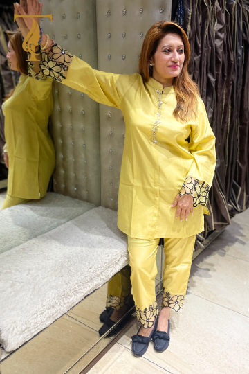 Yellow Cordset